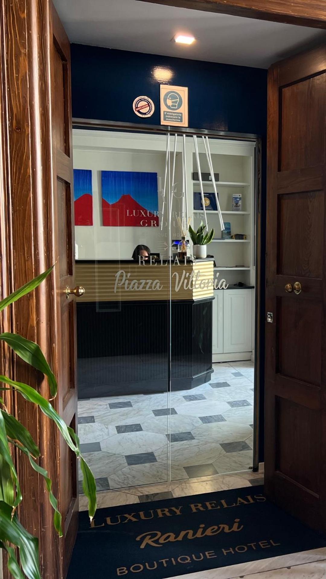 Relais Piazza Vittoria Bed & Breakfast Napoli Dış mekan fotoğraf